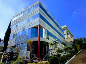 Compacto Hotel